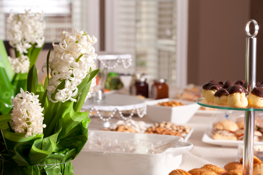 rehearsal dinner table setting - Roberts Centre